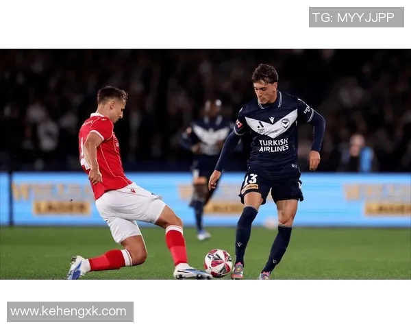 英冠激战赫尔城迎战米尔沃尔双方争夺关键三分的精彩对决